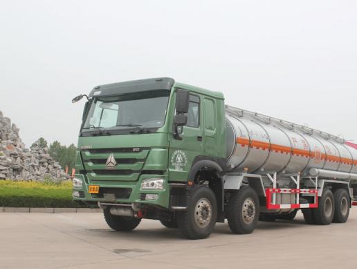 Howo 30CBM Insulated Fuel Tanker Truck