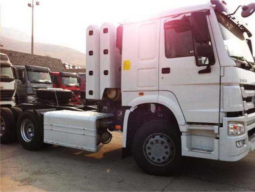 Howo Tractor Truck CNG