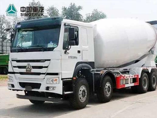 Sinotruk 8X4 Concrete Mixer Truck